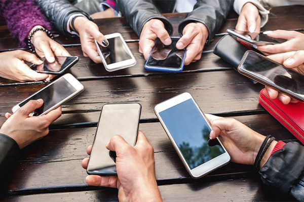 Все поколения iPhone: от первого до последнего